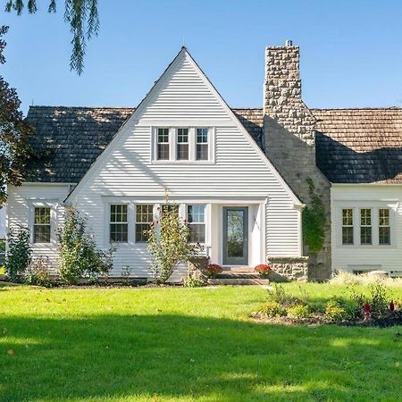 فيلا Waterfront Niagara-On-The-Lake Farmhouse On A Vineyard المظهر الخارجي الصورة